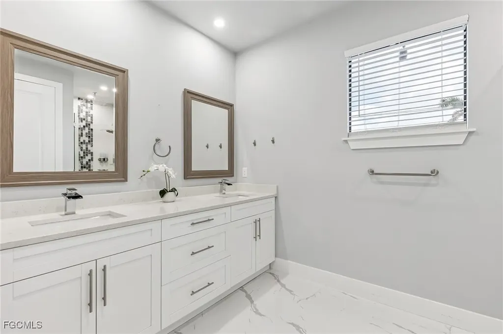 2628 SW 2nd Place Cape Coral FL 33914