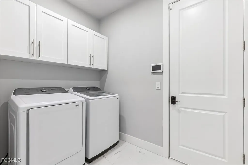 2628 SW 2nd Place Cape Coral FL 33914