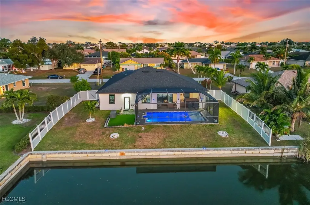2628 SW 2nd Place Cape Coral FL 33914