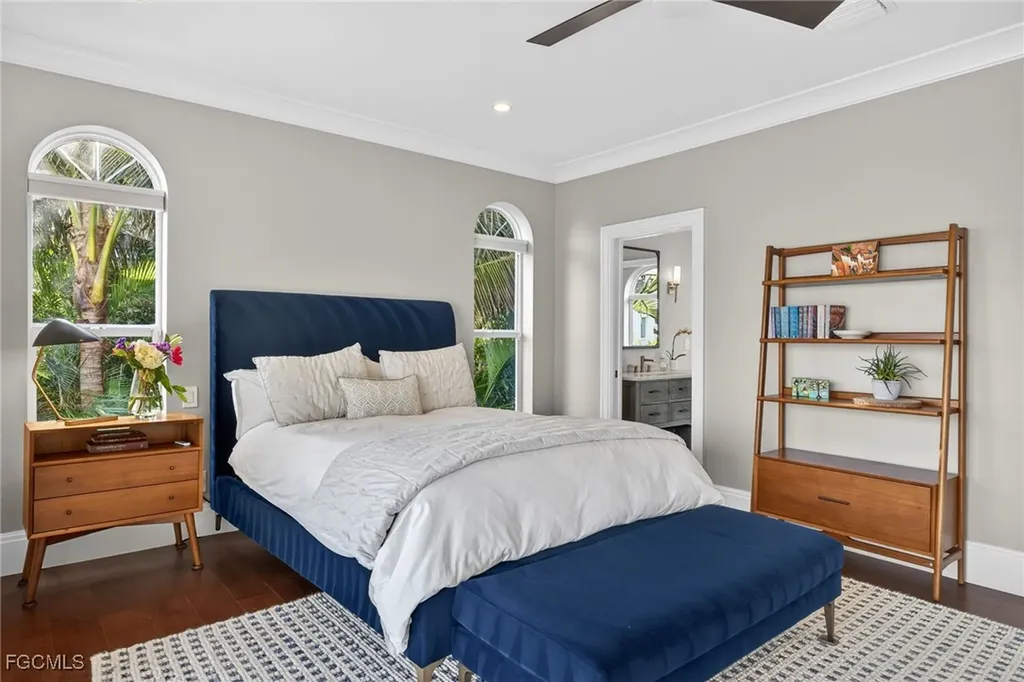 1552 San Carlos Bay Drive Sanibel FL 33957