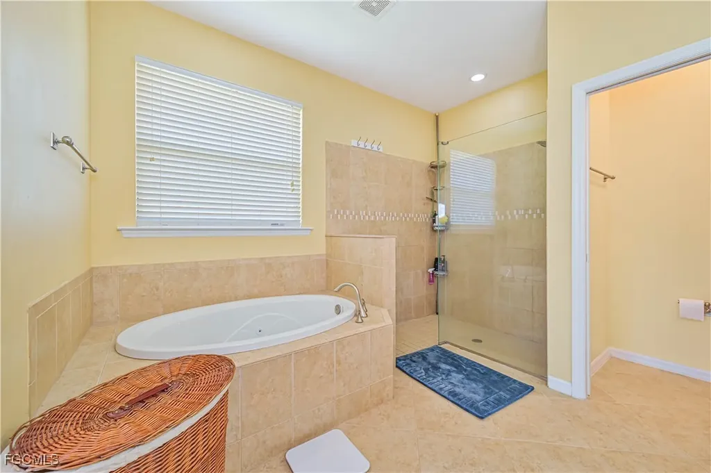 8641 Banyan Bay Boulevard Fort Myers FL 33908