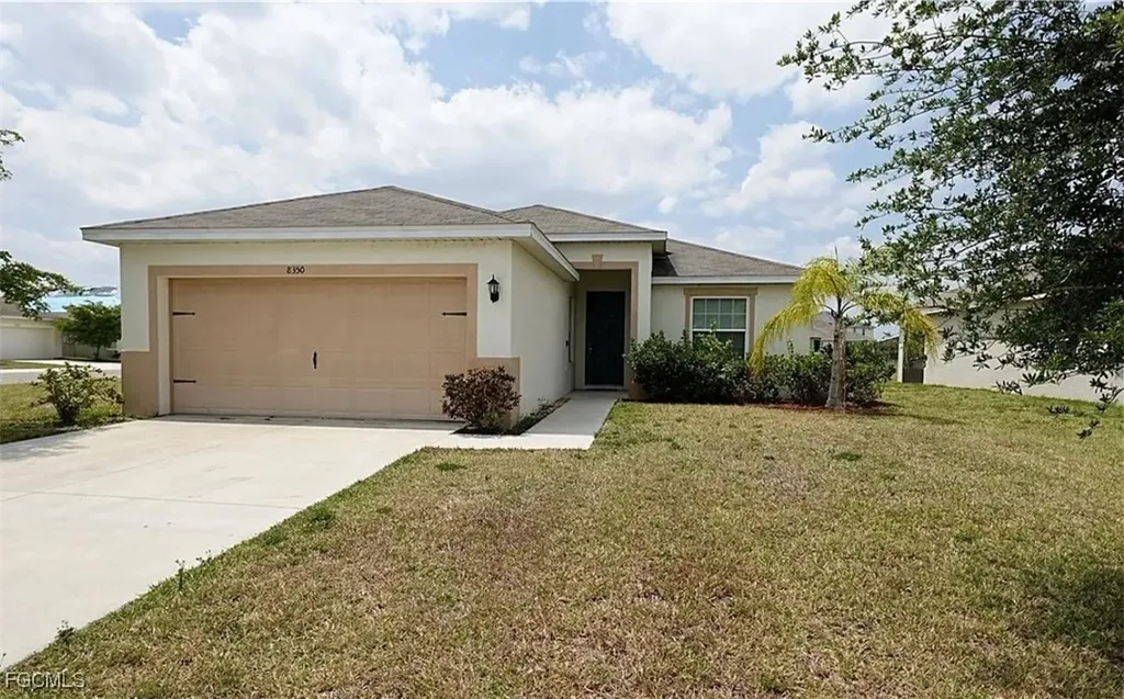8350 Tortoise Isle Court Lehigh Acres FL 33972