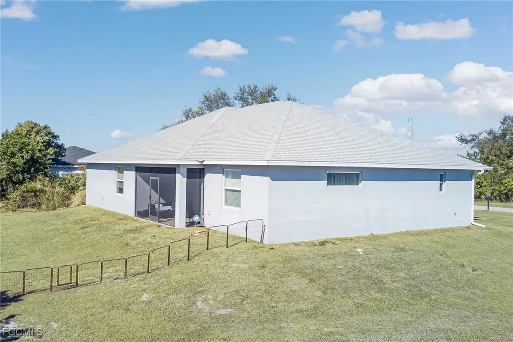 3309 30th Street SW Lehigh Acres FL 33976