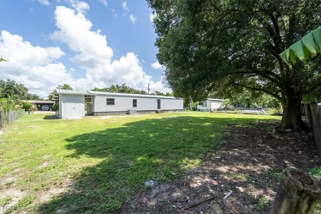 671 Bennett Avenue Labelle FL 33935
