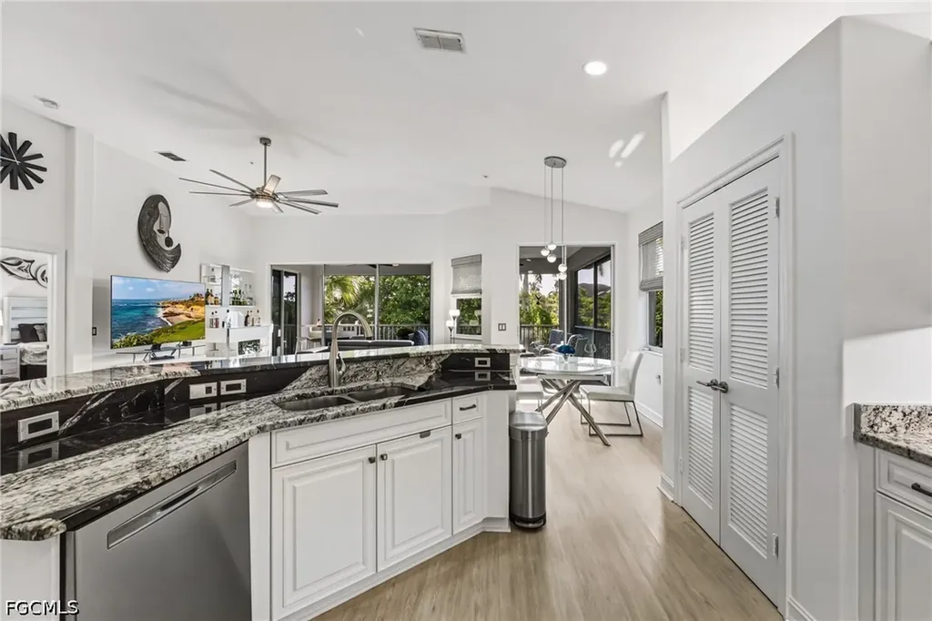 11033 Harbour Yacht Court Fort Myers FL 33908