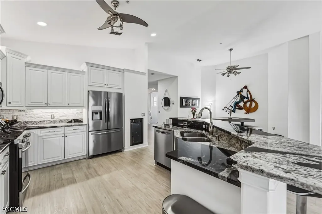 11033 Harbour Yacht Court Fort Myers FL 33908