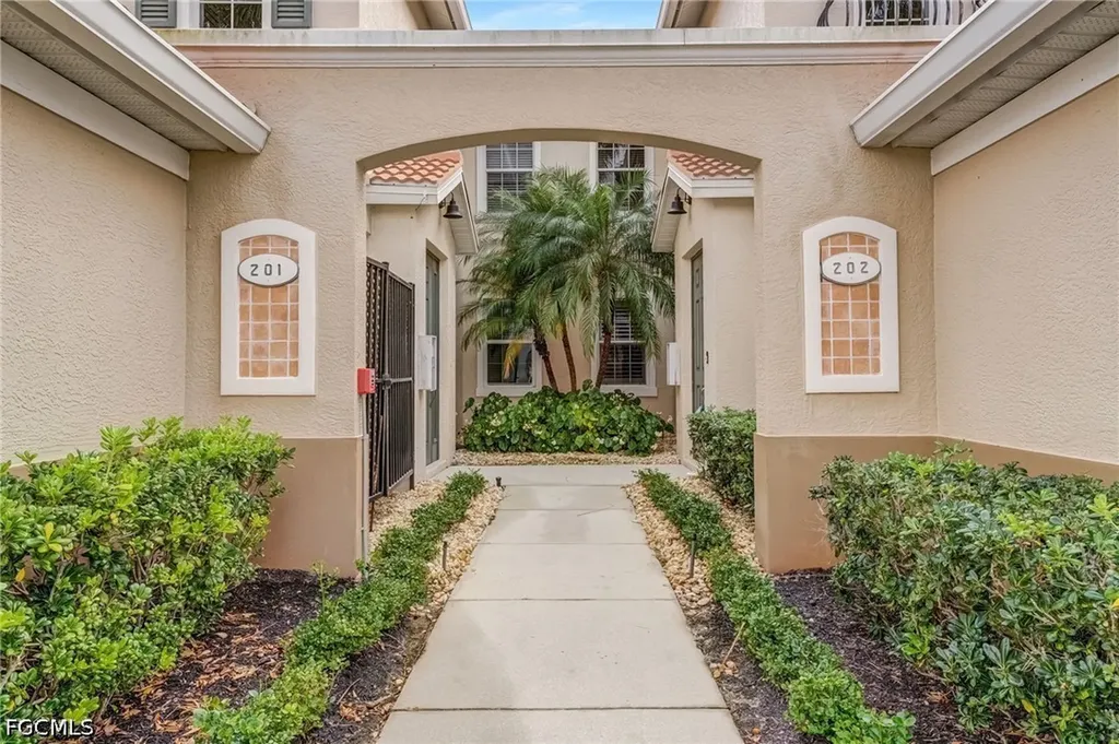 11033 Harbour Yacht Court Fort Myers FL 33908