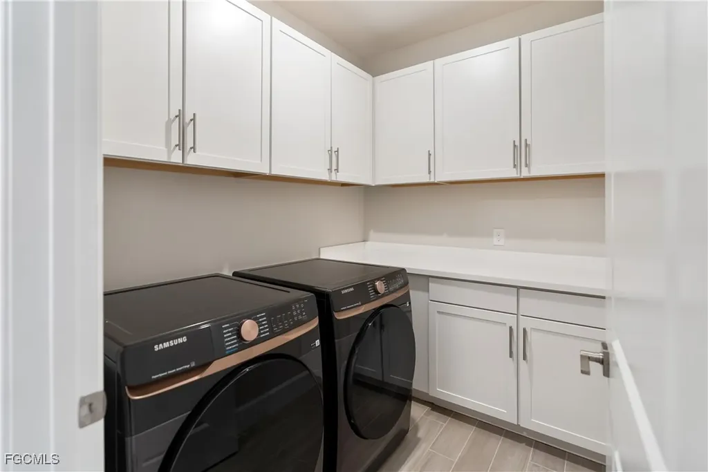 19001 Aqua Shore Drive Fort Myers FL 33913