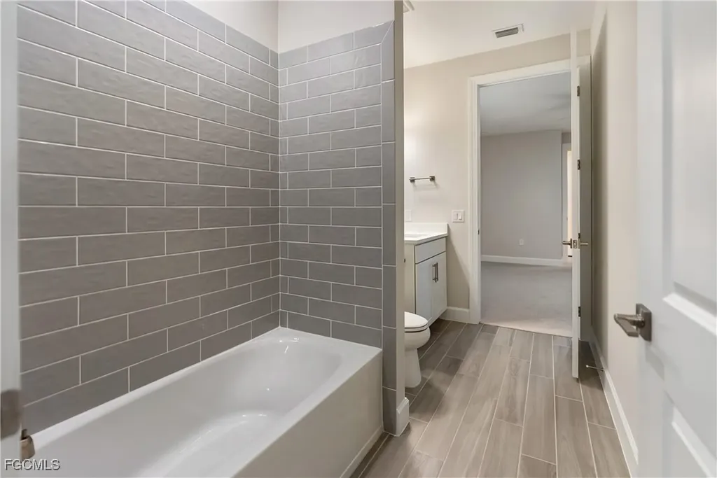 19001 Aqua Shore Drive Fort Myers FL 33913