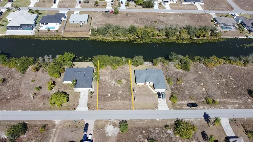 425 NW 5th Terrace Cape Coral FL 33993