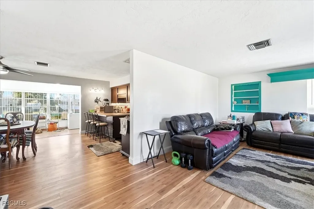 4311 S Pacific Circle North Fort Myers FL 33903