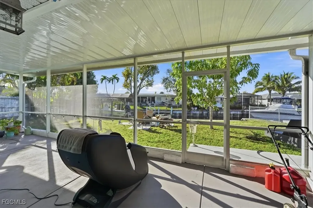 4311 S Pacific Circle North Fort Myers FL 33903