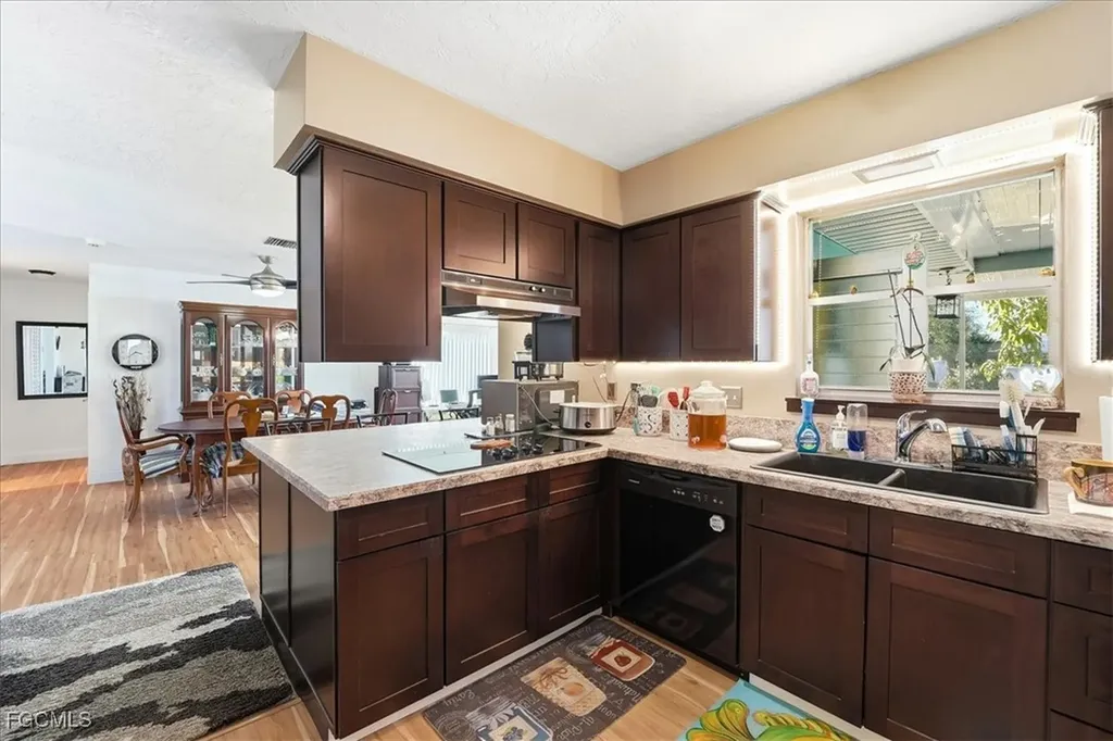 4311 S Pacific Circle North Fort Myers FL 33903