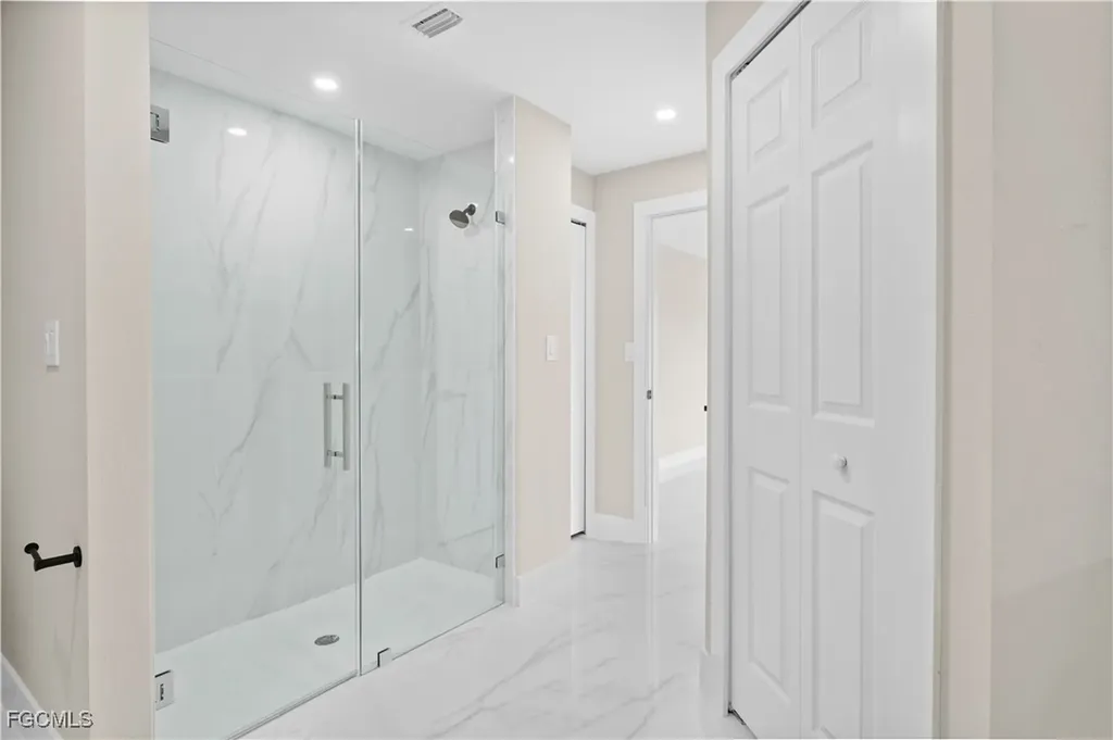 4010 NE 12th Court Cape Coral FL 33909