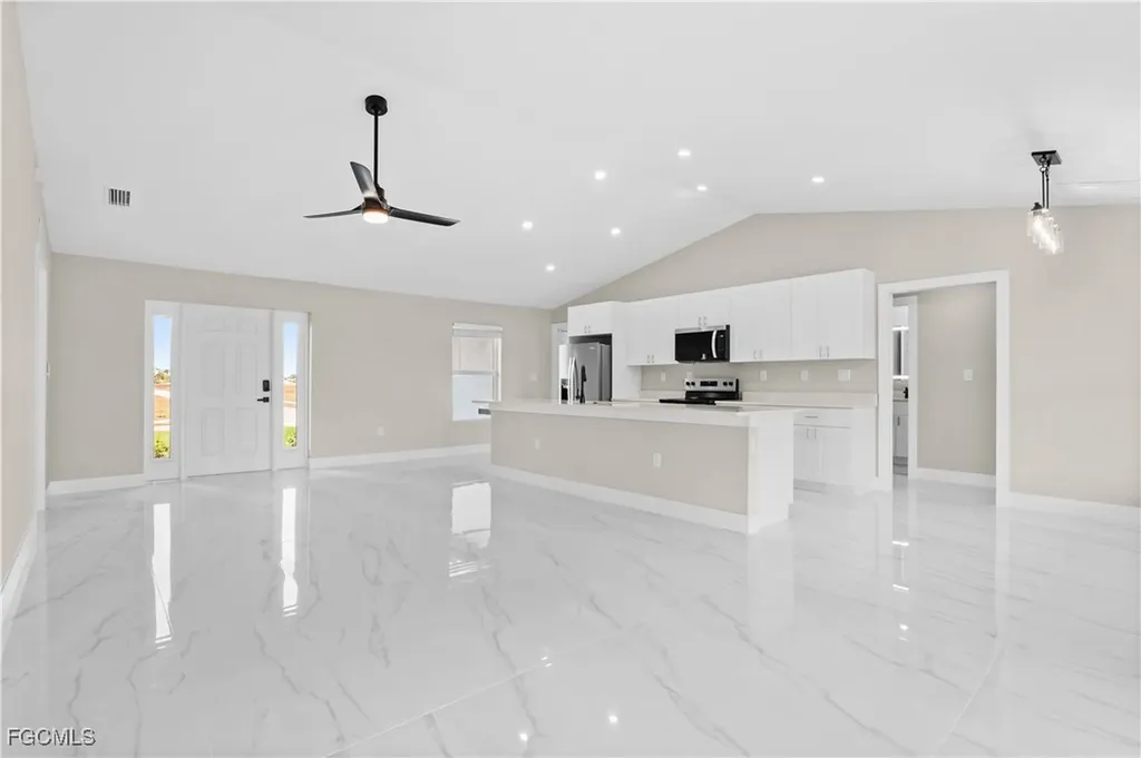 4010 NE 12th Court Cape Coral FL 33909