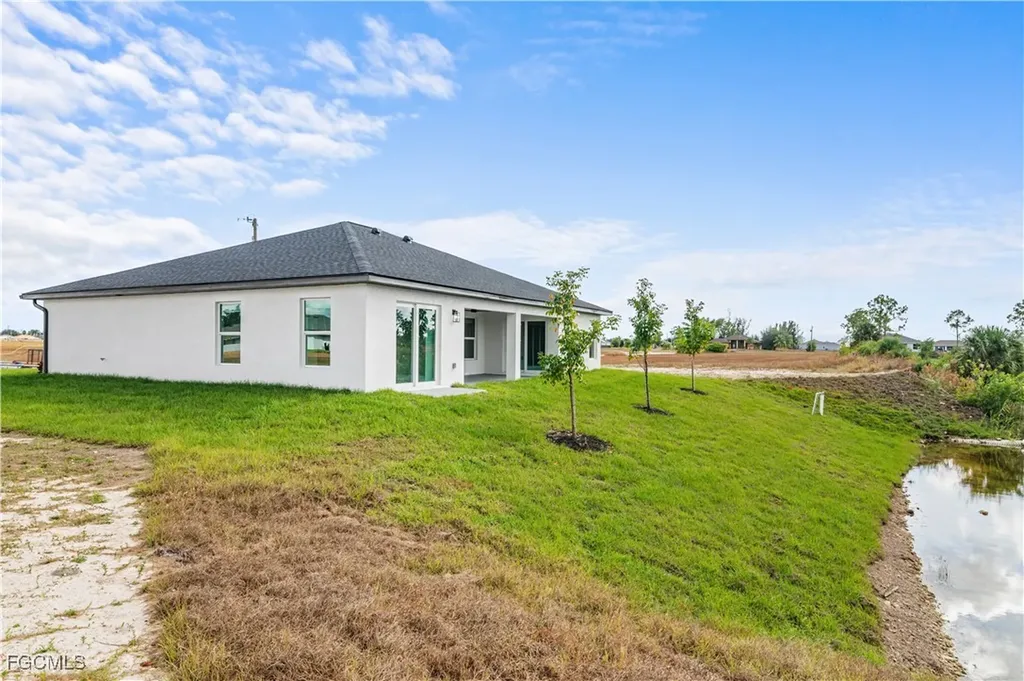 4010 NE 12th Court Cape Coral FL 33909