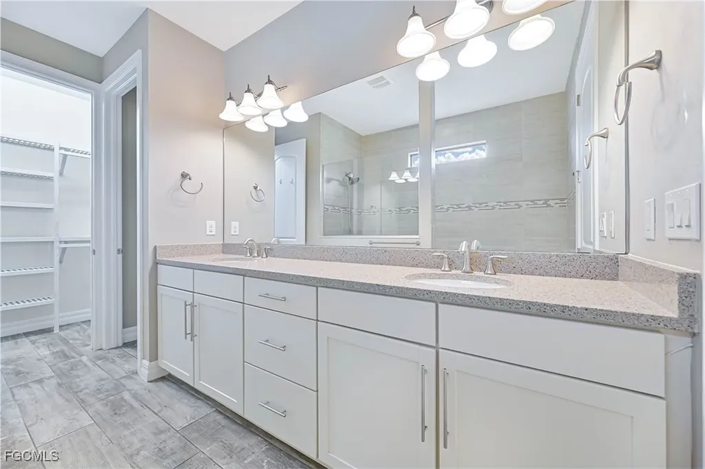 14589 Laguna Drive Fort Myers FL 33908