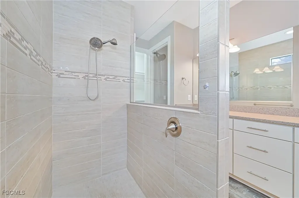 14589 Laguna Drive Fort Myers FL 33908