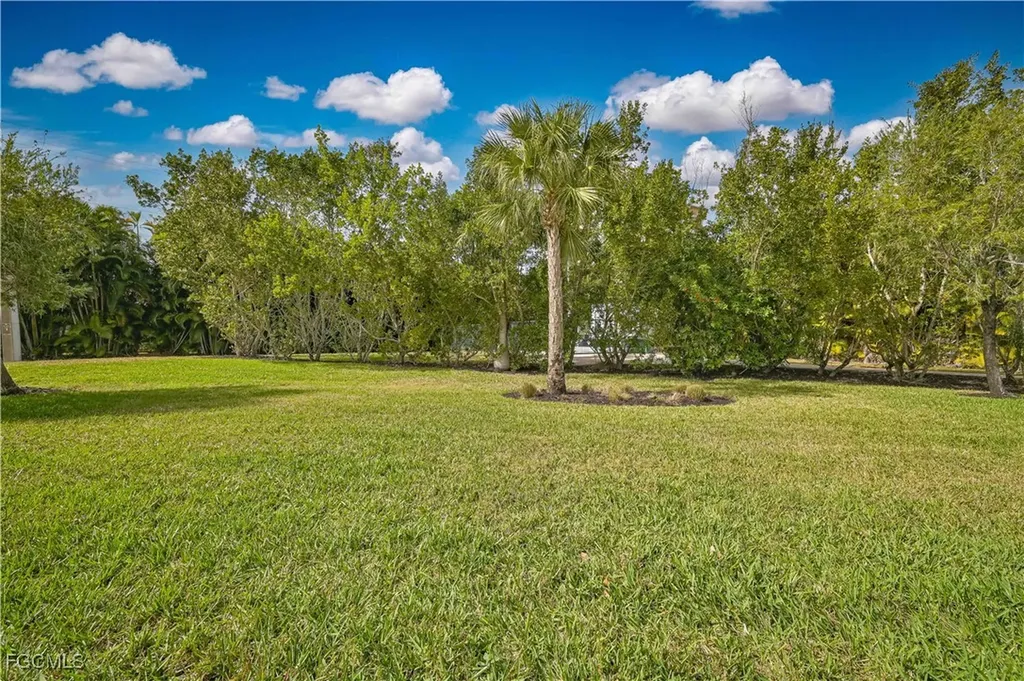 14589 Laguna Drive Fort Myers FL 33908