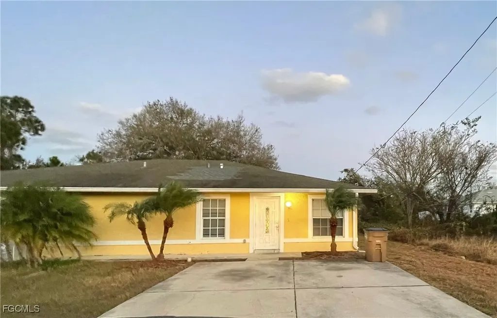 361 Bell Boulevard S Lehigh Acres FL 33974