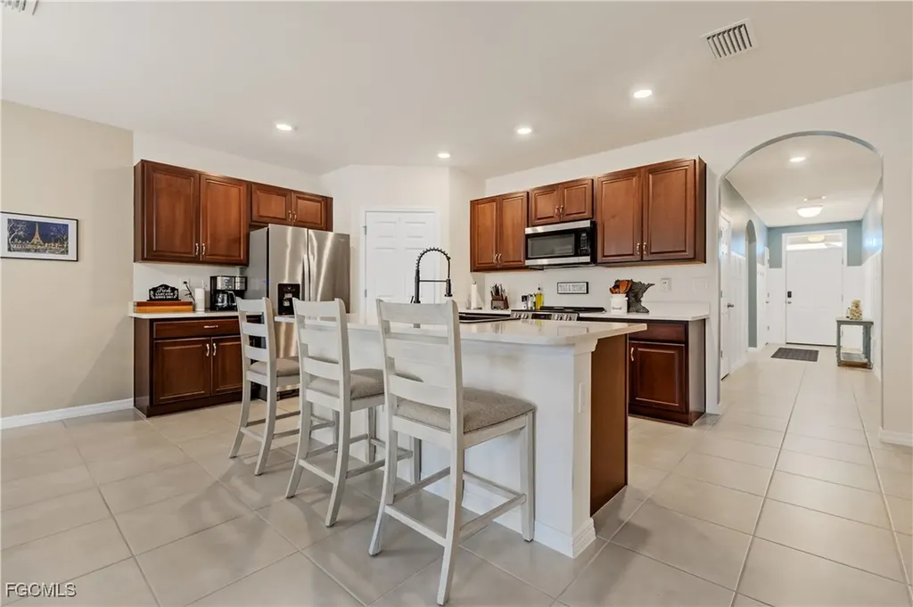 2208 Pigeon Plum Way North Fort Myers FL 33917