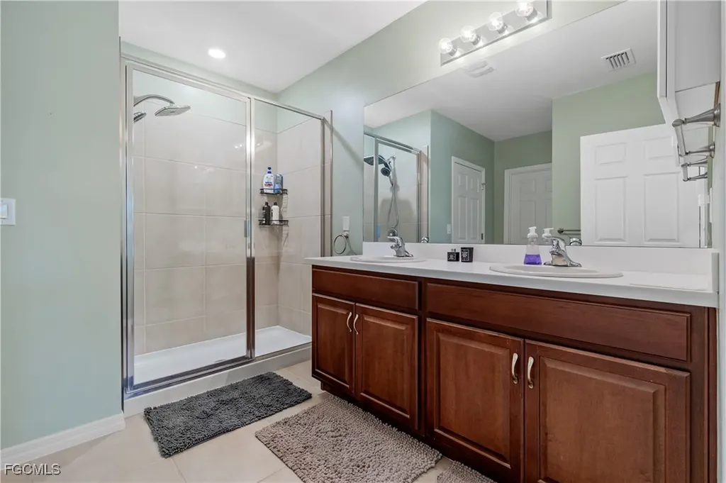 2208 Pigeon Plum Way North Fort Myers FL 33917