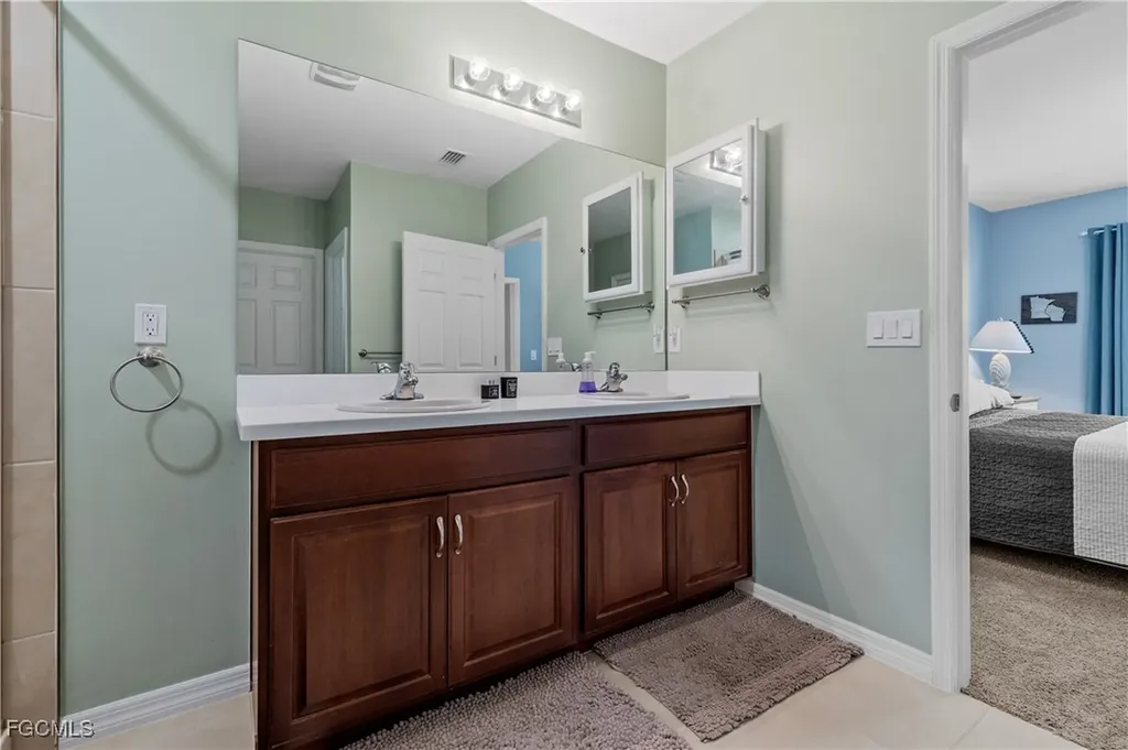 2208 Pigeon Plum Way North Fort Myers FL 33917