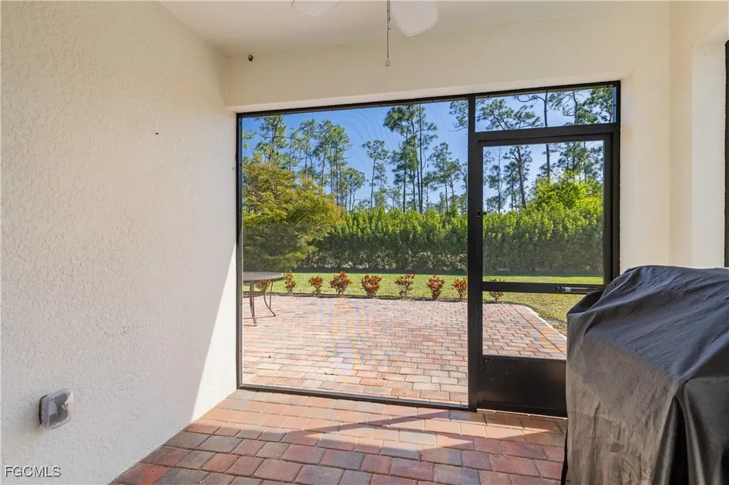 2208 Pigeon Plum Way North Fort Myers FL 33917