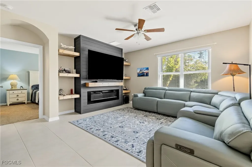 2208 Pigeon Plum Way North Fort Myers FL 33917