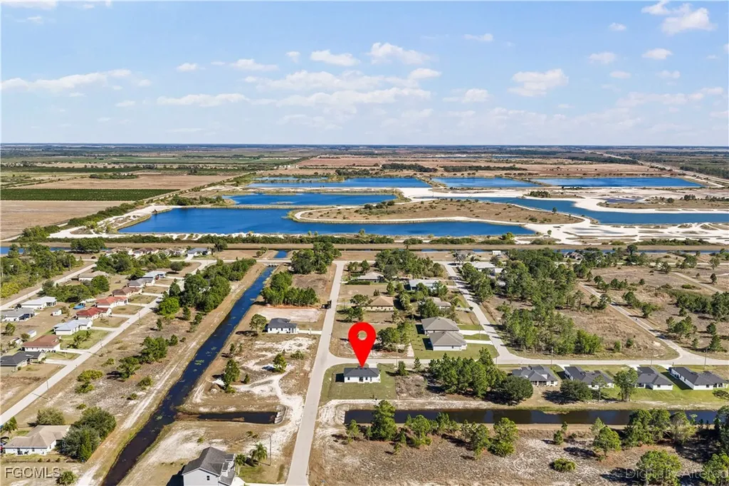 1128 Helen Avenue S Lehigh Acres FL 33974