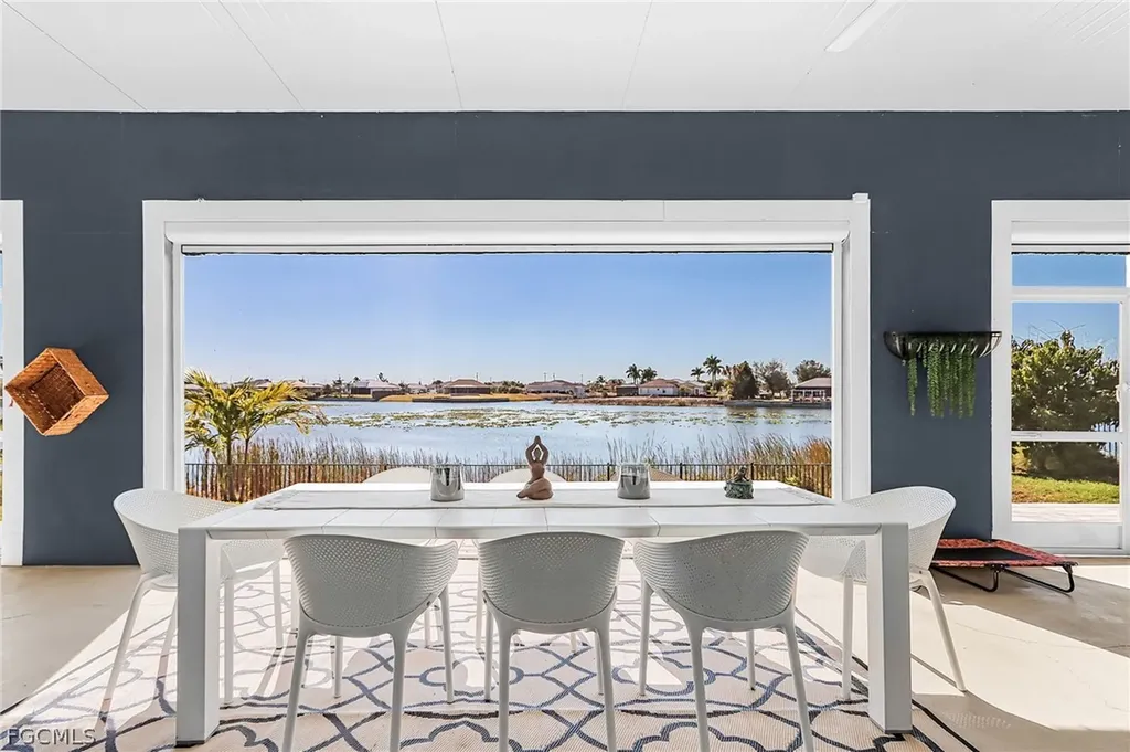 504 NE 9th Street Cape Coral FL 33909