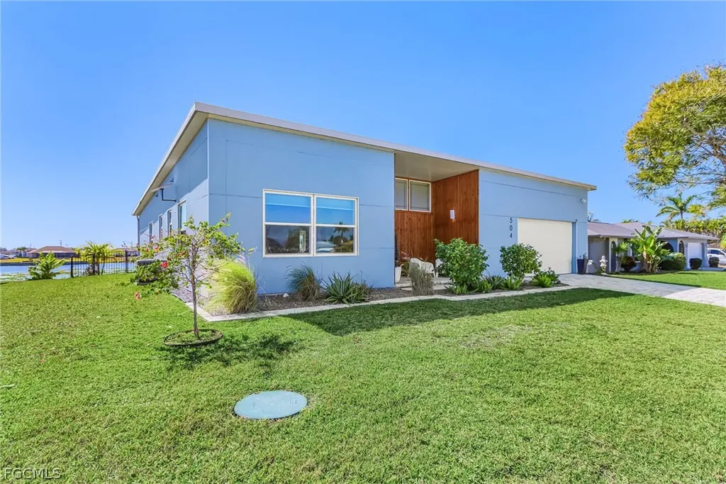 504 NE 9th Street Cape Coral FL 33909