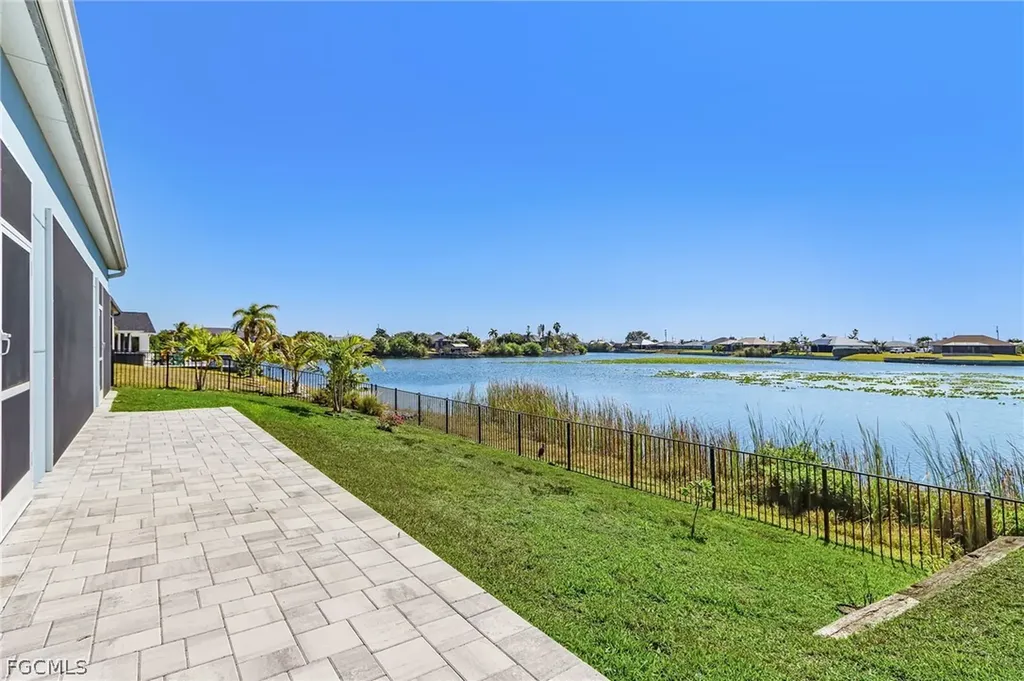 504 NE 9th Street Cape Coral FL 33909