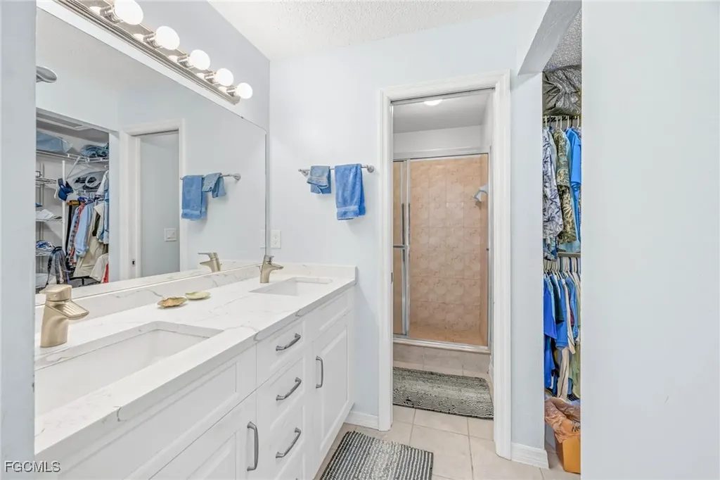 6486 Royal Woods Drive Fort Myers FL 33908