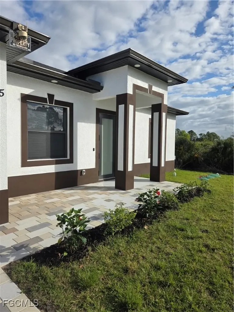 1145 Augusta Street E Lehigh Acres FL 33974