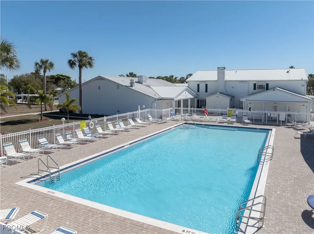 205 Carriage Lane North Fort Myers FL 33917