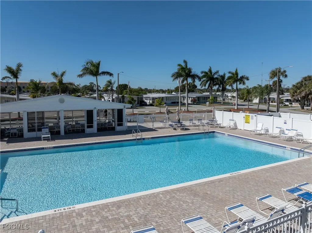 205 Carriage Lane North Fort Myers FL 33917