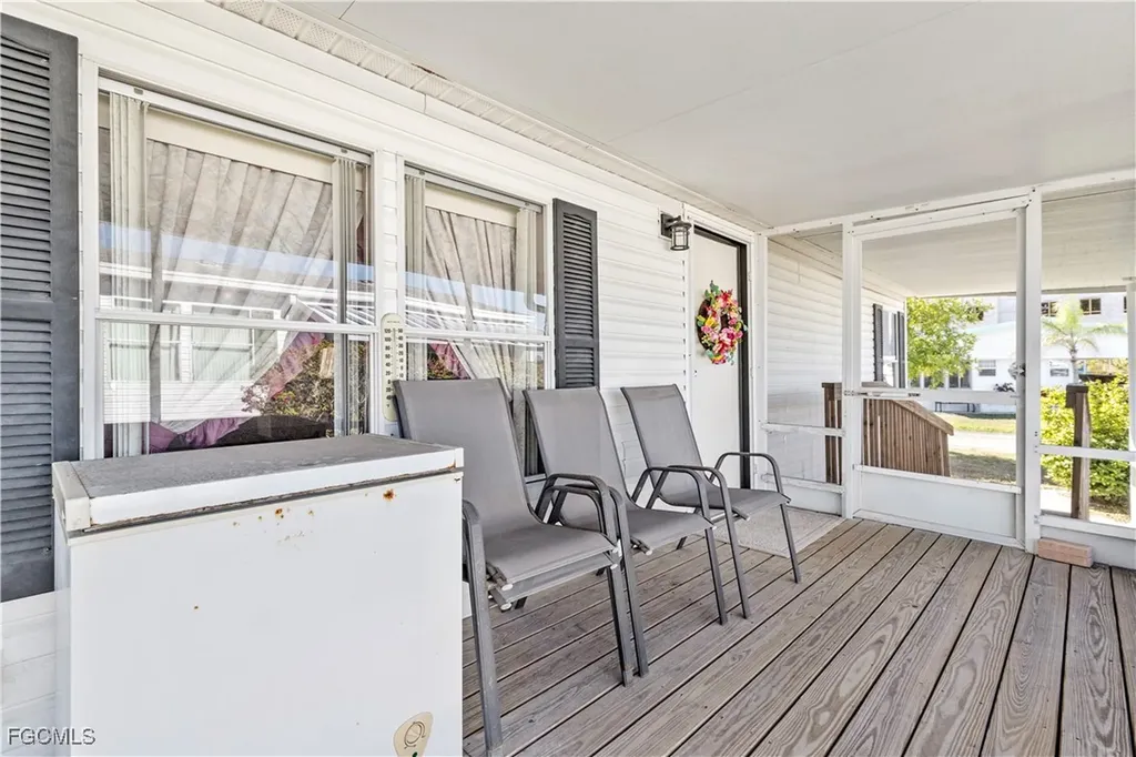 205 Carriage Lane North Fort Myers FL 33917