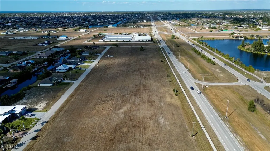 528-600 Burnt Store Road N Cape Coral FL 33993