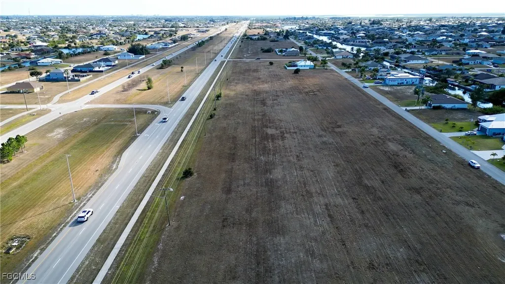 528-600 Burnt Store Road N Cape Coral FL 33993