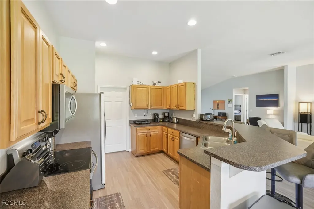 940 Belmont Street E Lehigh Acres FL 33974