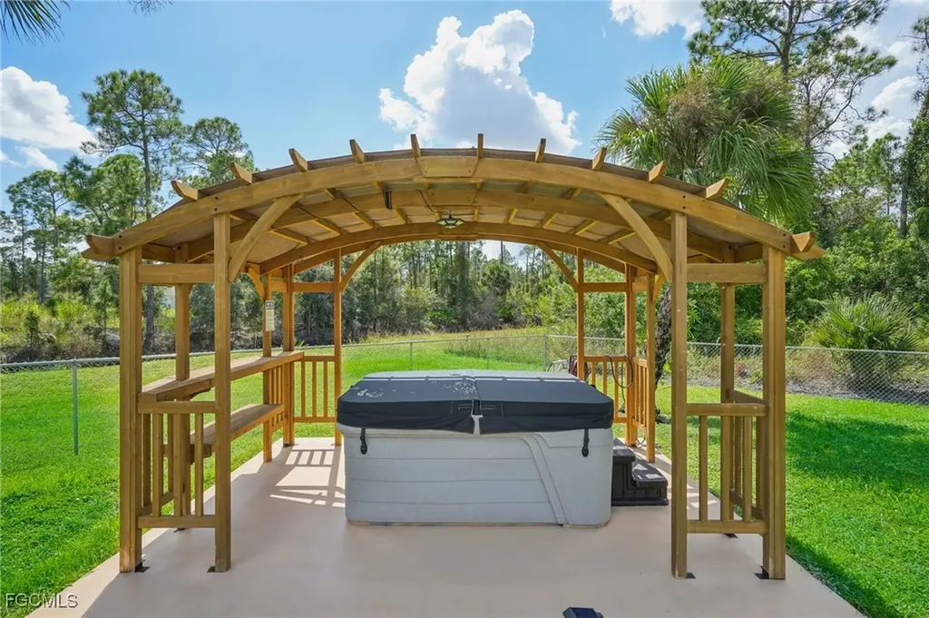 940 Belmont Street E Lehigh Acres FL 33974
