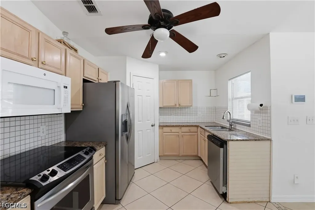 530 7th Street SW Naples FL 34117