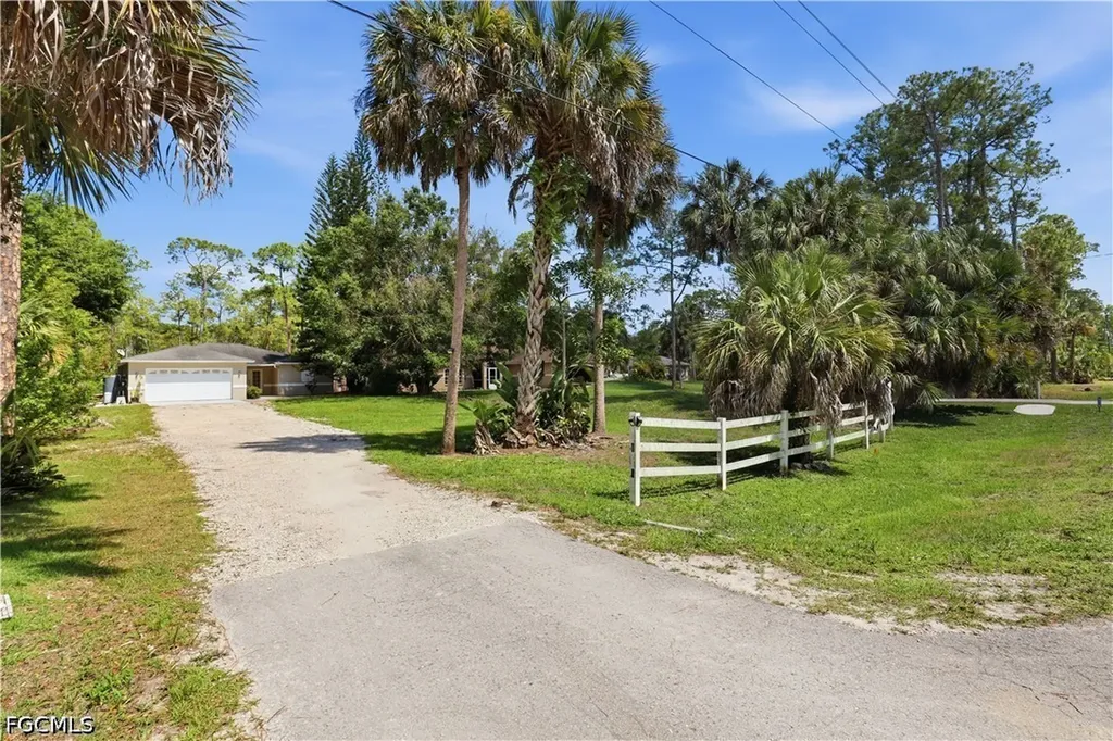 530 7th Street SW Naples FL 34117