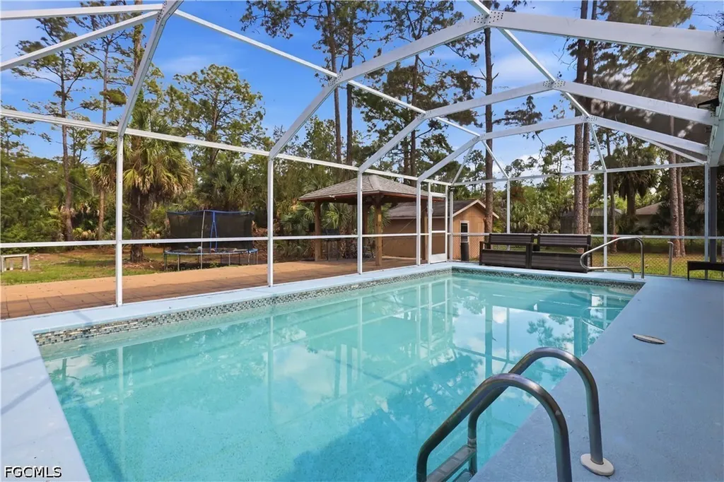 530 7th Street SW Naples FL 34117