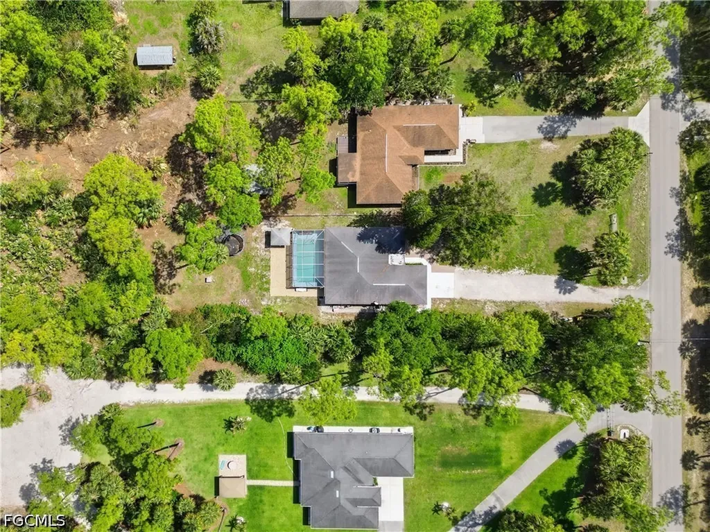 530 7th Street SW Naples FL 34117