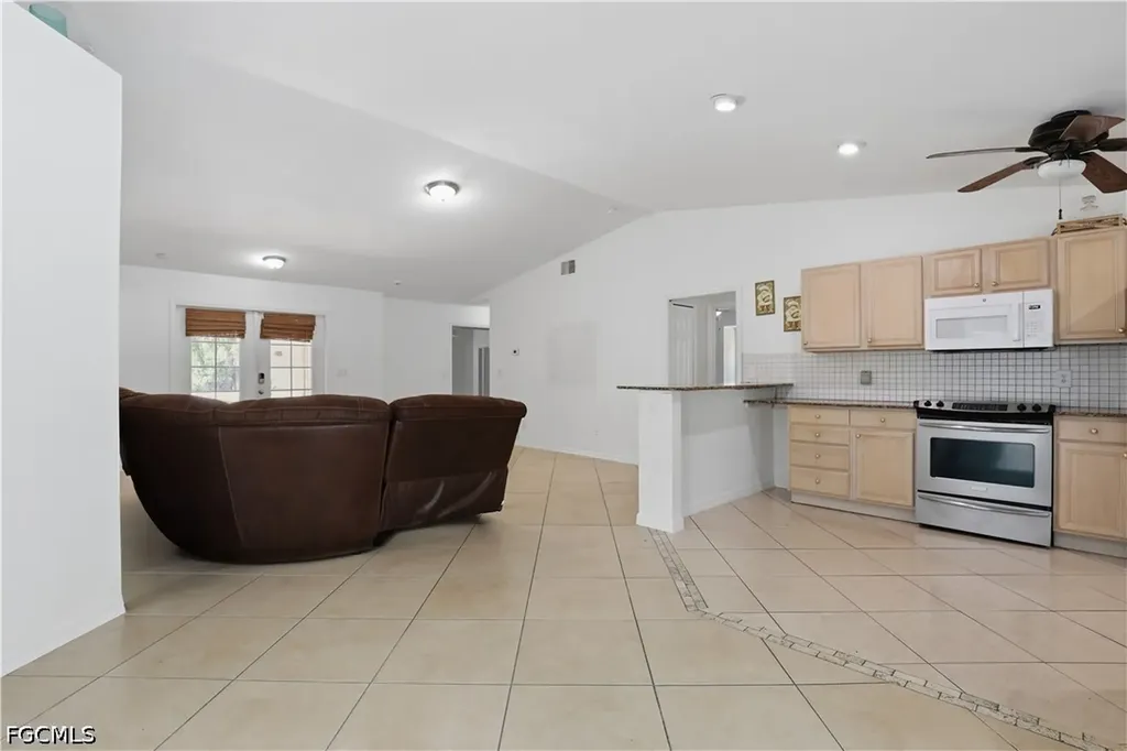 530 7th Street SW Naples FL 34117