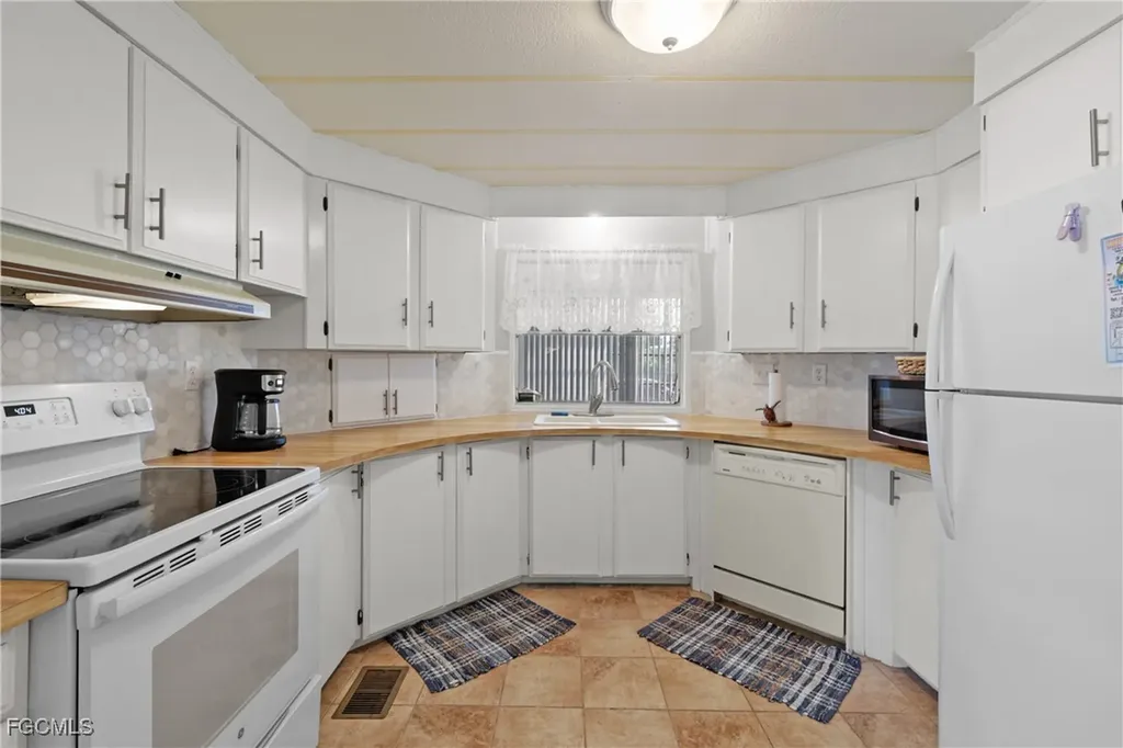 26060 Kings Road Bonita Springs FL 34135