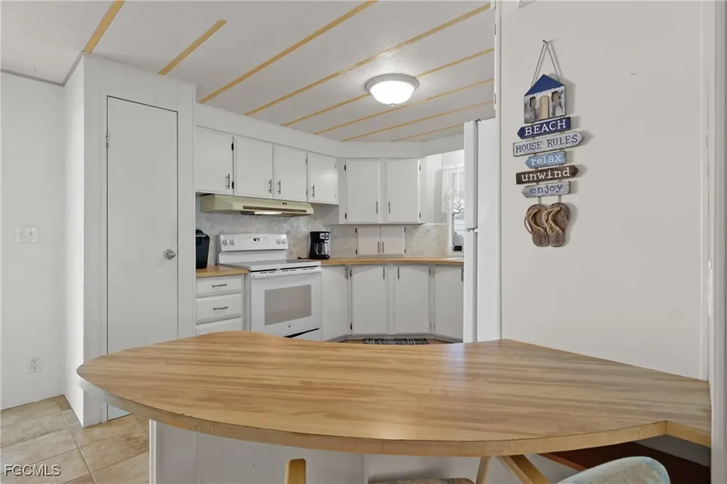 26060 Kings Road Bonita Springs FL 34135