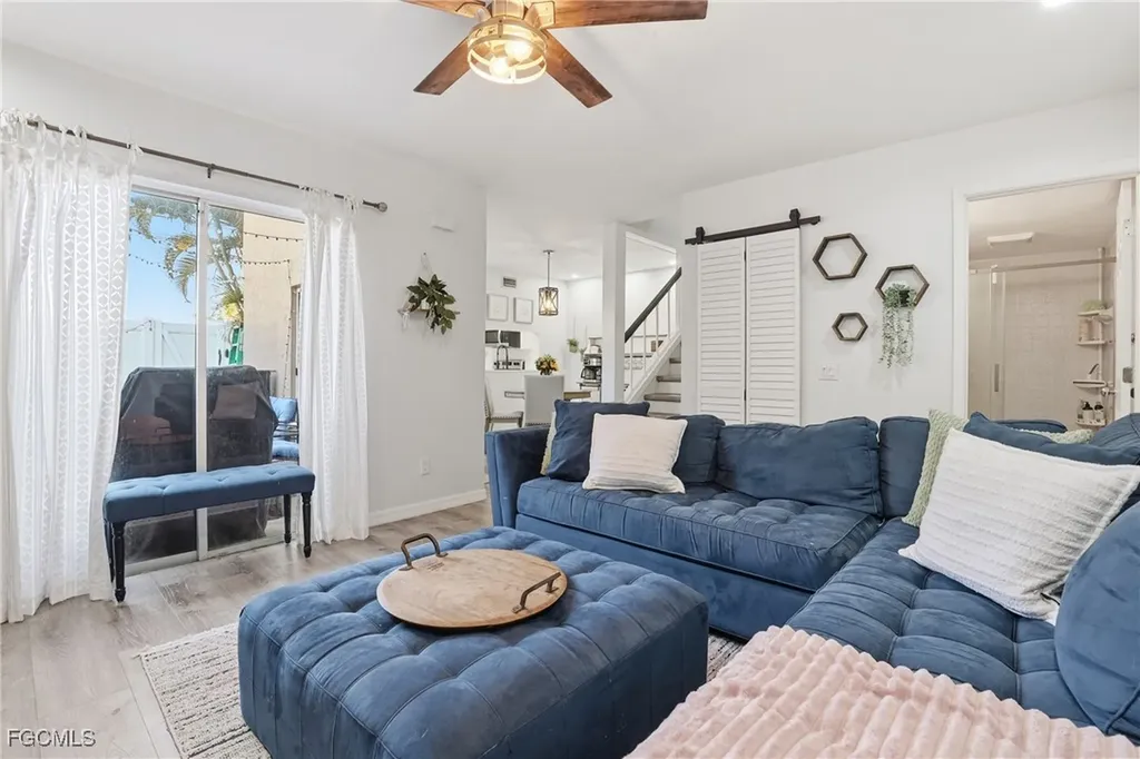 1103 SE 8th Terrace Cape Coral FL 33990